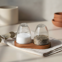 Salt & Pepper Shaker Set